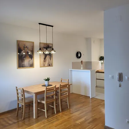 Apartament View *